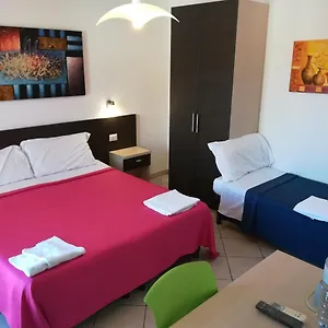 La Locanda Del Mare -Domo- Affittacamere La Caletta